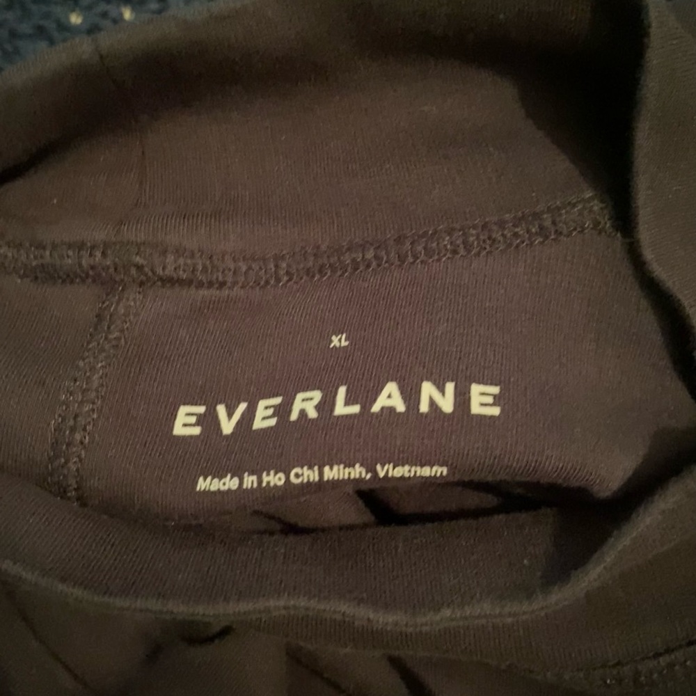 Everlane Mini - Picture 3 of 3